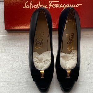 Salvatore Ferragamo Vintage Amata Shoes New in Box